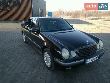 Mercedes-Benz E 200 2001