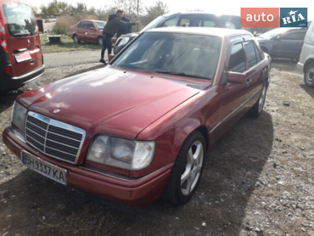 Mercedes-Benz E 200