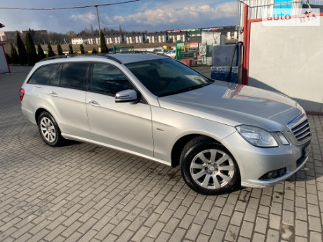 Mercedes-Benz E 200 2010
