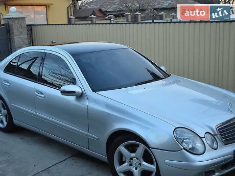 Mercedes-Benz E 200 2006