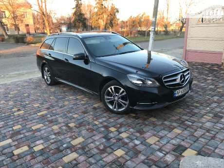 Mercedes-Benz E 200 2013