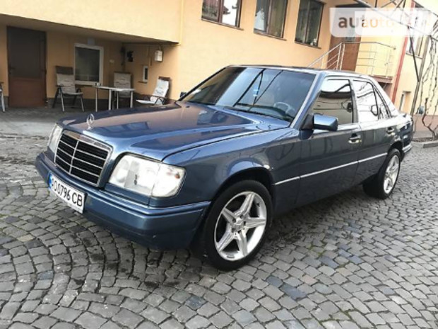 Mercedes-Benz E 200