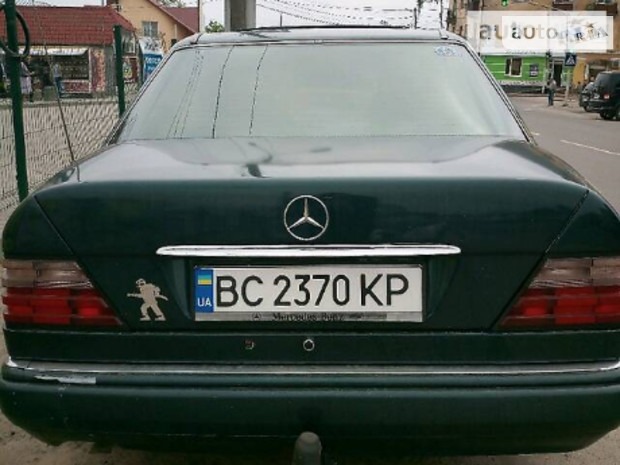 Mercedes-Benz E 220