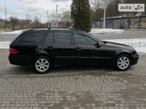 Mercedes-Benz E 220