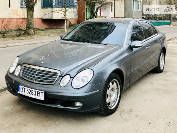 Mercedes-Benz E 220