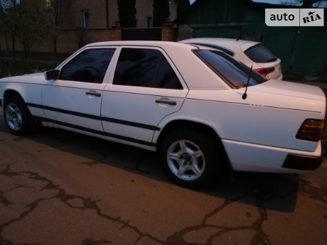 Mercedes-Benz E 230 1985