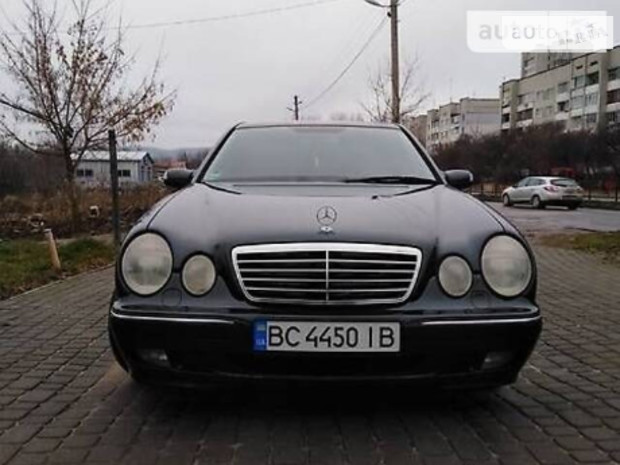 Mercedes-Benz E 270