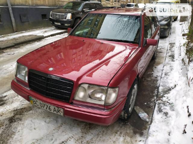 Mercedes-Benz E 300