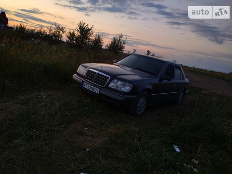 Mercedes-Benz E 300D 1994