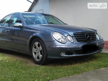 Mercedes-Benz E-Class 2002