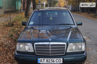 Mercedes-Benz E-Class  1994