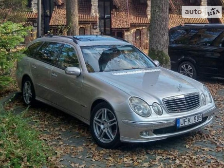 Mercedes-Benz E-Class 2004
