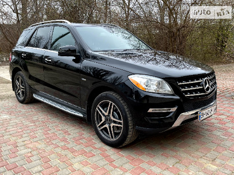 Mercedes-Benz M-Class 2012