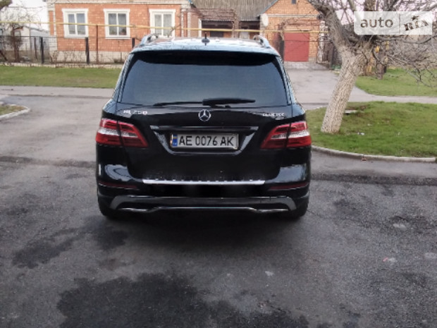 Mercedes-Benz ML 250