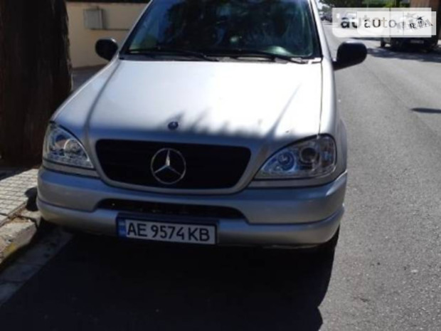 Mercedes-Benz ML 270