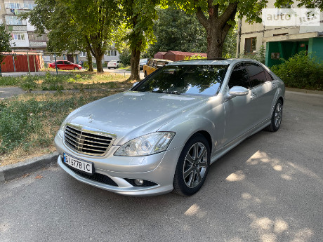 Mercedes-Benz S-Class 2006