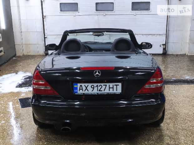 Mercedes-Benz SLK 200