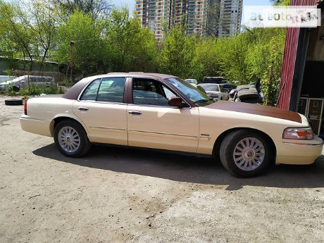 Mercury Grand Marquis 2010