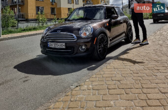MINI Cooper 2011