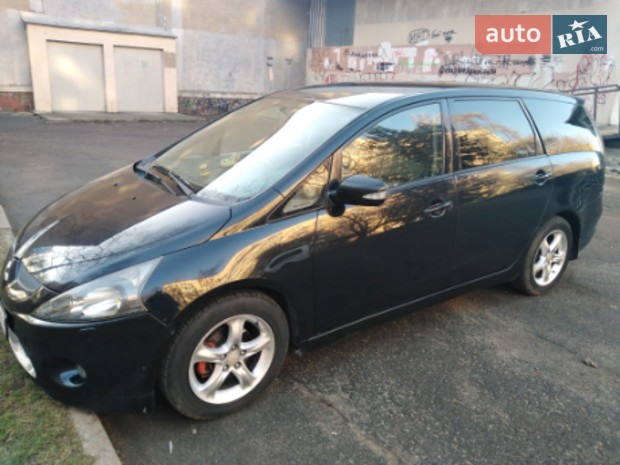 Grandis Mitsubishi Grandis