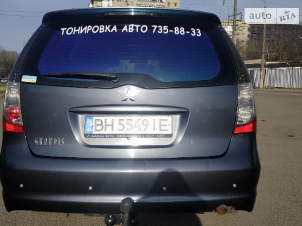 Grandis Mitsubishi Grandis