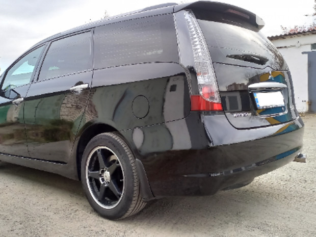Grandis Mitsubishi Grandis