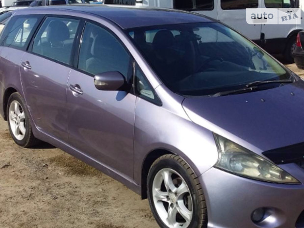 Grandis Mitsubishi Grandis