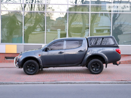 Mitsubishi L 200 2008