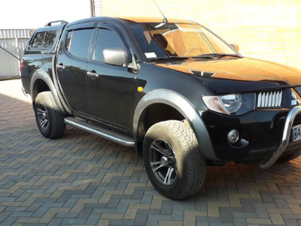 Mitsubishi L 200