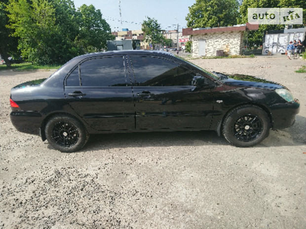 Mitsubishi Lancer