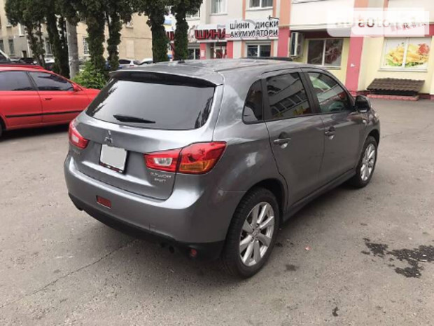 Mitsubishi Outlander Sport