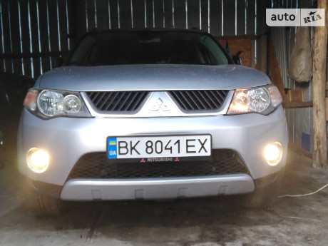 Mitsubishi Outlander XL 2008