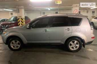 Mitsubishi Outlander XL 2009