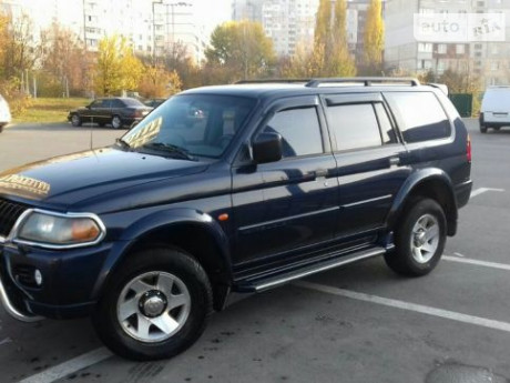 Mitsubishi Pajero Sport 2002