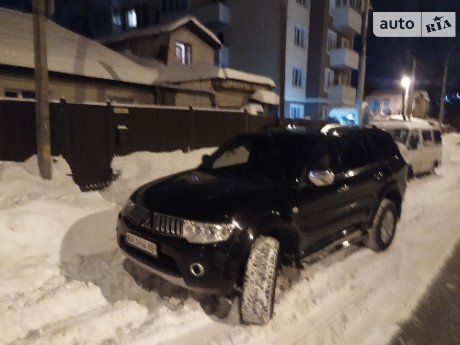 Mitsubishi Pajero Sport 2012