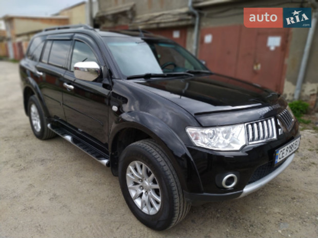 Pajero Sport Mitsubishi Pajero Sport
