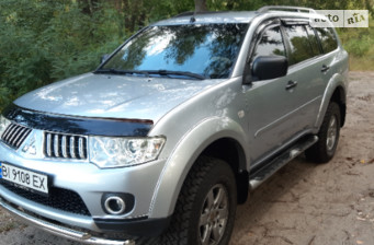 Mitsubishi Pajero Sport 2012