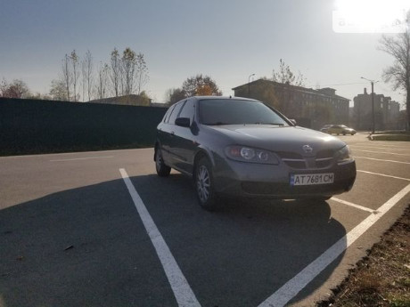 Nissan Almera 2002