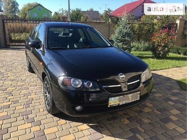 Nissan Almera