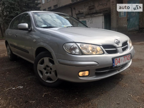 Nissan Almera 2001