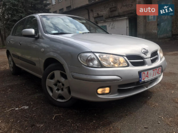 Nissan Almera