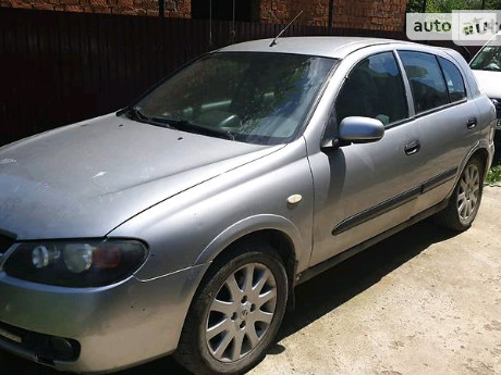 Nissan Almera 2004