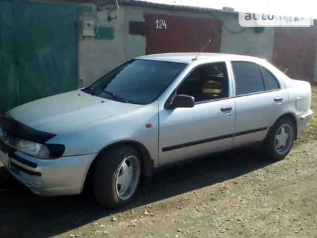 Nissan Almera