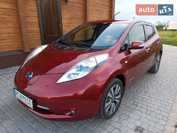 Leaf Nissan Leaf
