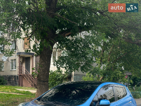 Nissan Leaf 2011
