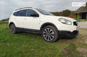 Nissan Qashqai+2 2014