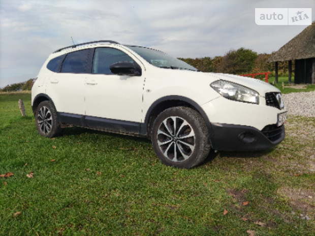 Nissan Qashqai+2