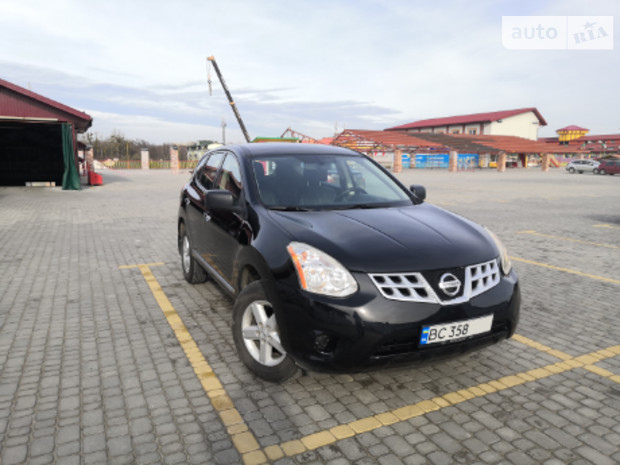 Rogue Nissan Rogue