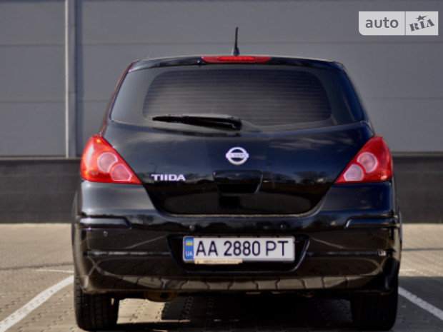 Nissan TIIDA