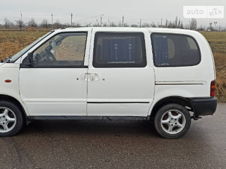 Nissan Vanette пасс. 1996